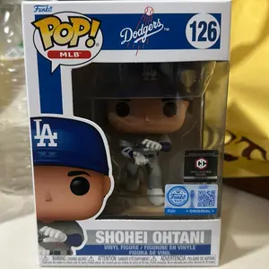 Funko Pop Vinyl Figure - Dodgers Ohtani chalice exclusive