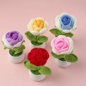Handmade Crochet Artificial Rose Flower Plant Pot, Desktop Car Decoration, Valentine's Day Gift, Universal Setting, 1 Piece