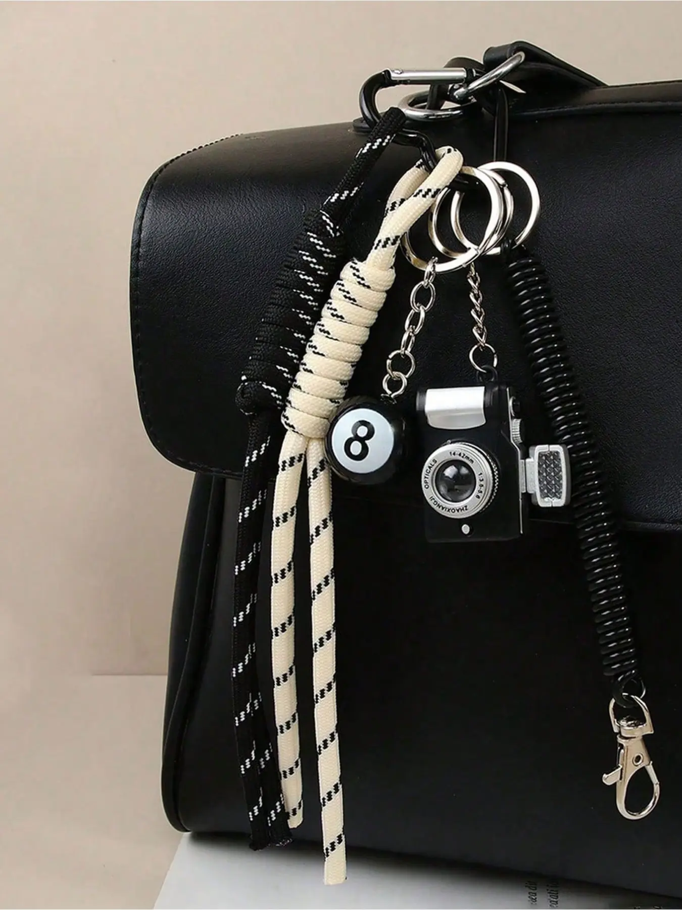 8-Ball Theme Bag Charm, Unisex Backpack Accessory, Zinc Alloy Keychain Set, Fashion Pendant, Customizable Streetwear, Gift Idea, Bag Accessories, Bag Accessories Charms