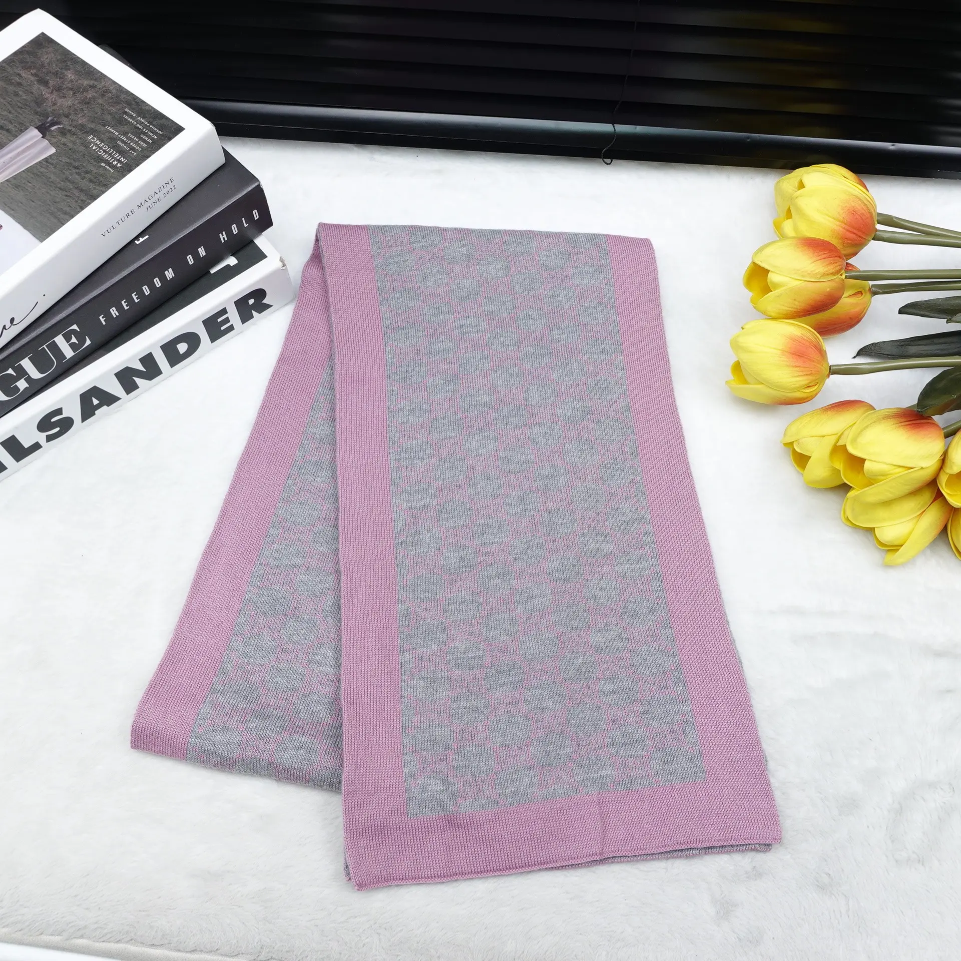 Pre-owned Gucci Purple Cashmere Scarf T10226796