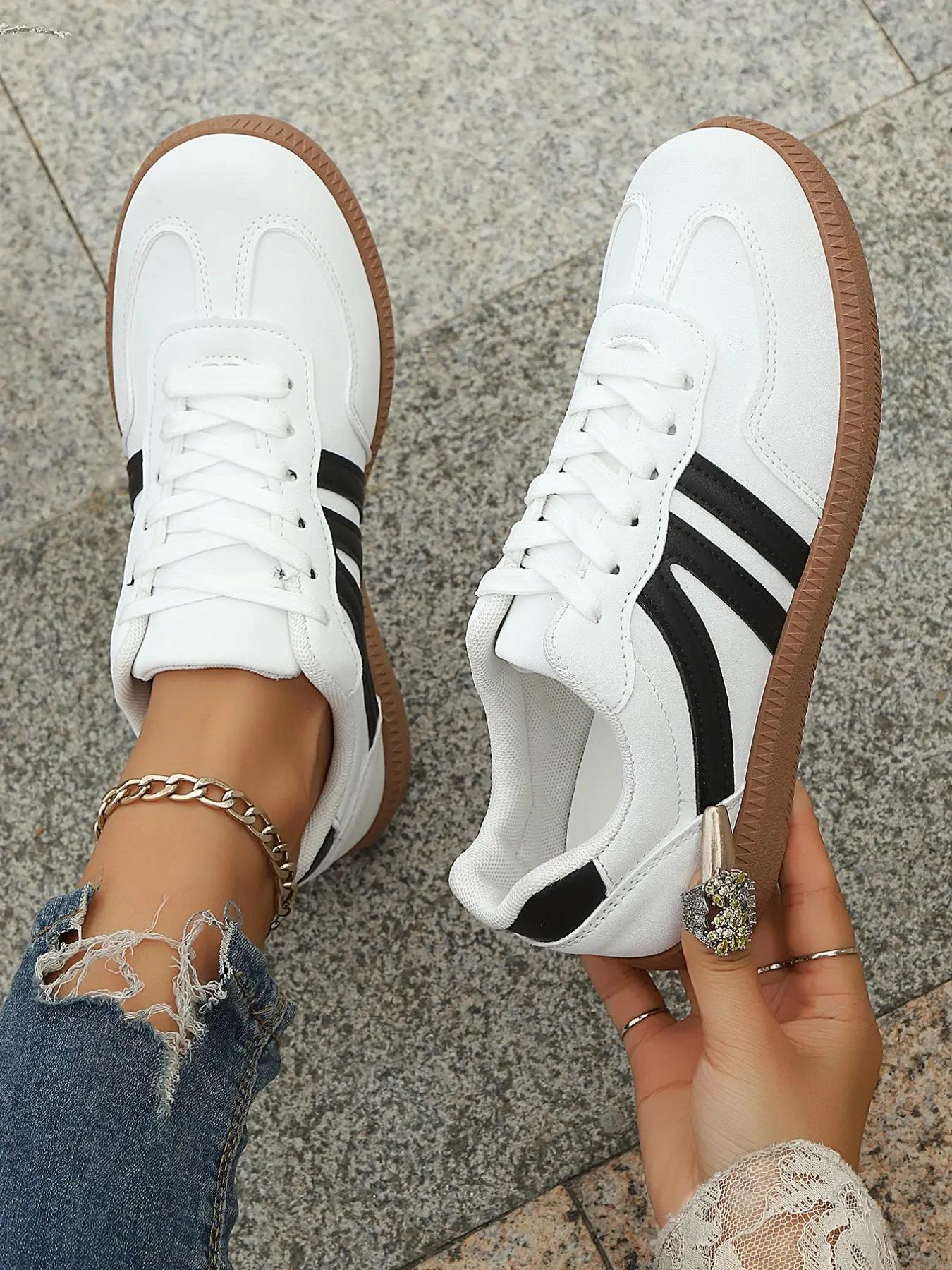 Women's Casual Athletic Sneakers, Sporty Low Top, Sports Shoes, PU Leather Solid Color, Rubber Sole, All Seasons, Comfortable Walking Shoes, Vintage Style, Flat Sneaker Shoes, Minimalist Sneakers, Casual Trendy Sneakers