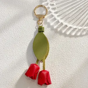 BeadBreath 1pc PU Leather Tulip Flower Keychain - Sweet Creative Floral Pendant Key Ring, Cute Bag Charm Accessory for Women's Sports & Outdoor Protective Gear Use, Bag Charms