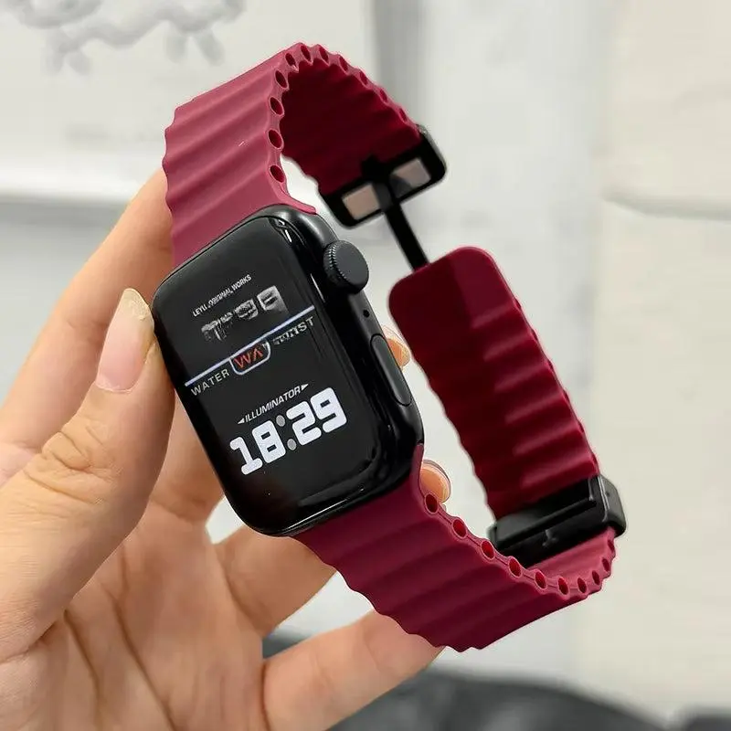 Magnetic Buckle Strap for Apple Watch Band Ultra 2 49Mm 45Mm 44Mm 40 41 38 42Mm Silicone Bracelet Iwatch Series 7 6 3 Se 8 9 10