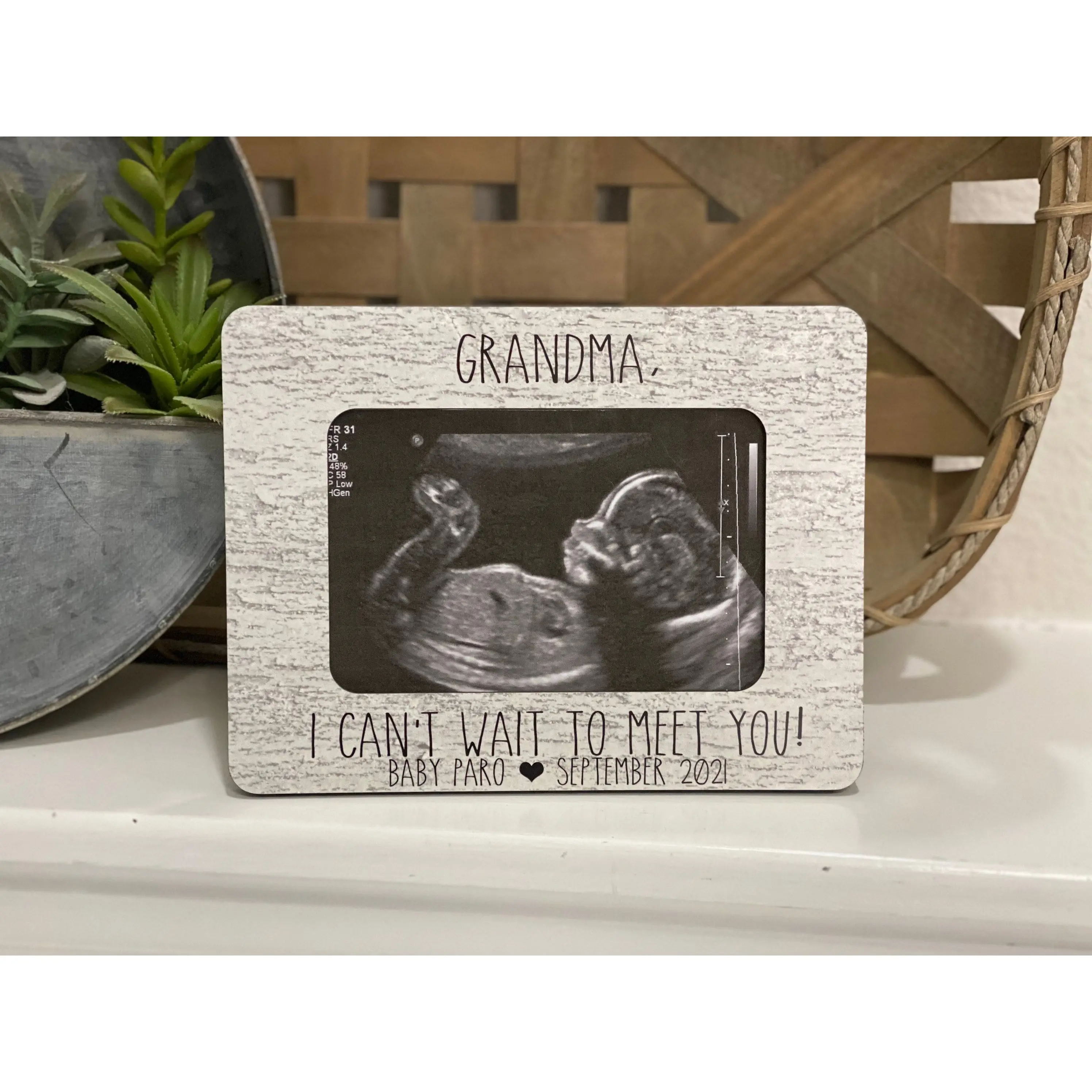 Pregnancy Reveal Grandma To Be Gift Pregnancy Reveal to Parents Baby Bump Grandparents Picture Frame New Grandma Picture