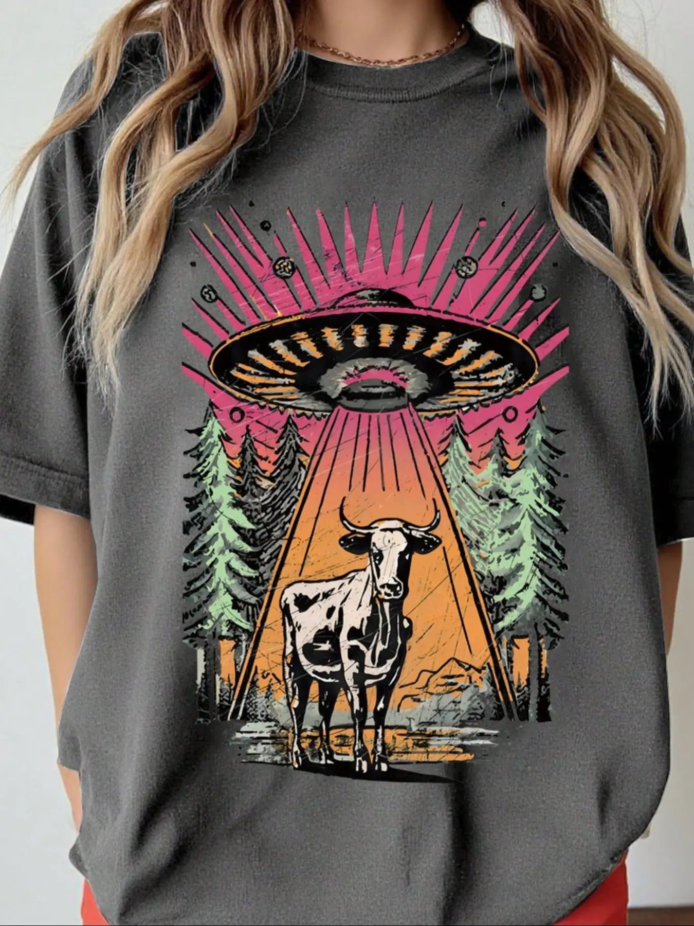 Women's Spaceship and Cow Print Round Neck Short Sleeve T-Shirt, Casual Loose-Fitting Summer Fashion Top, Perfect for Daily Wear
