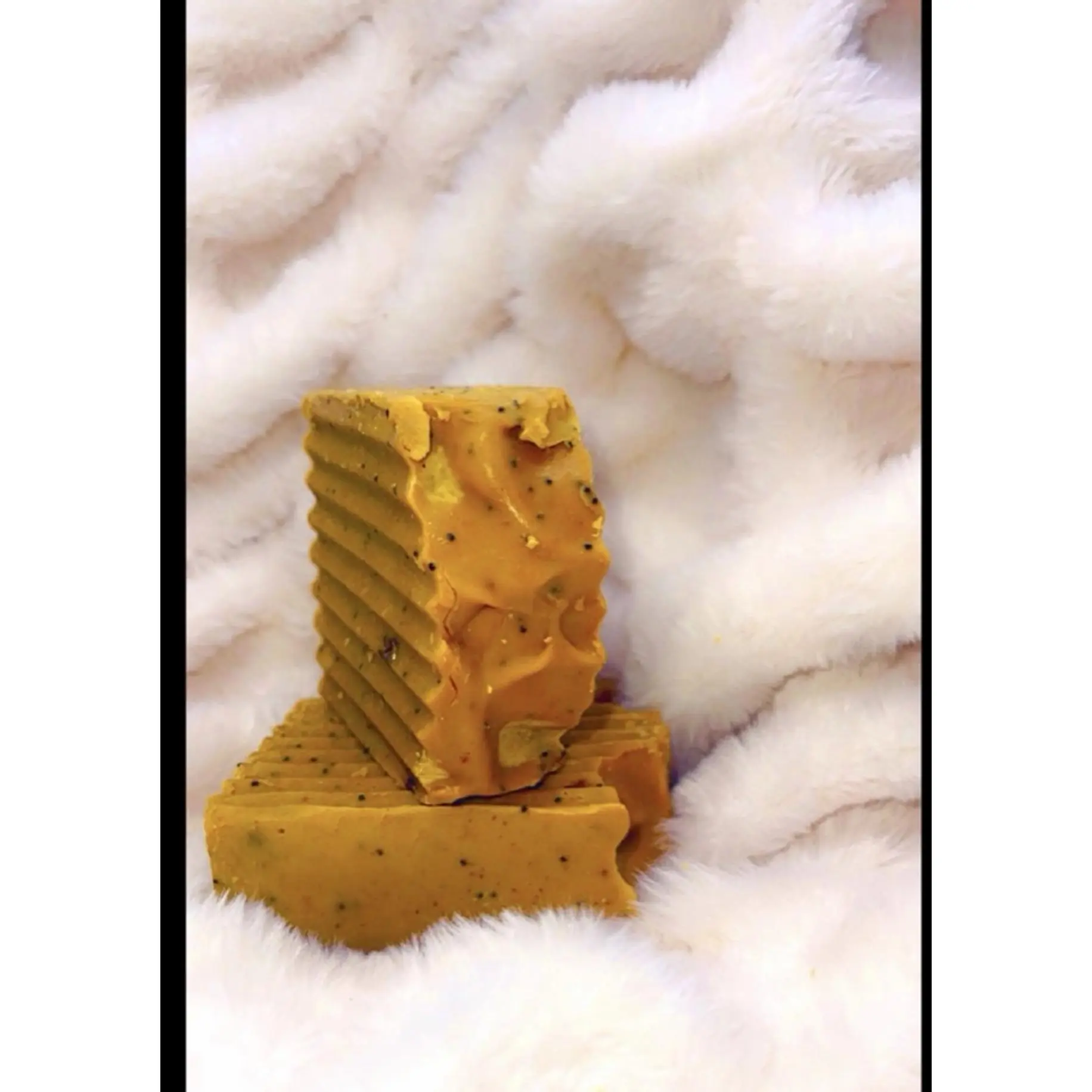 Turmeric and poppy seeds  soap, Ideal for Daily Use, Soft and Moisturizing, Perfect for All Skin Types
