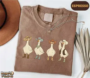 Comfort Colors Western Goose Shirt, Cowboy Hat Graphic Tee, Funny Wild West Animal Top, Cute Country Vibes Gift, Rodeo Southern Sweatshirt
