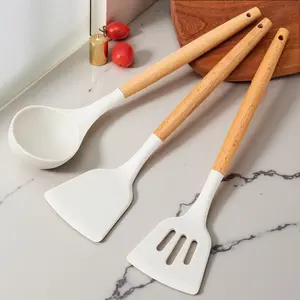 Kitchen utensils with wooden handles, daily use silicone spatula, high-temperature resistant silicone spatula and spoon, non-stick cooking kitchen tools, stir-fry spatula