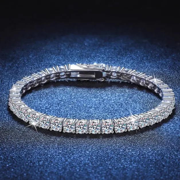 Extra Bling Classic AAAAA+ Cubic Zirconia Shinny Tennis Chain Bracelt for Women Men D Color VVS Round Cut 4mm Hypoallergenic Bracelet for Men Women - Size 7-9 Inch - Simulated Diamond Tennis Bracelet Ideal Gift Boyfriend Girlfriend