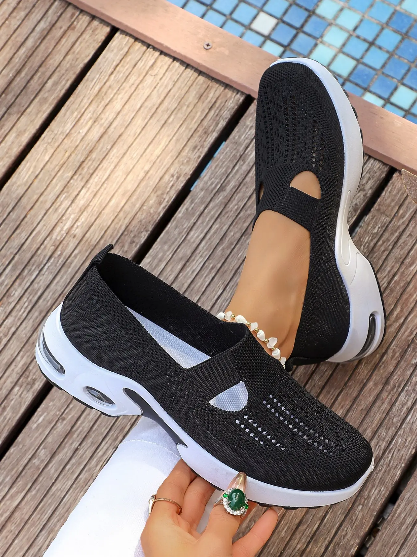 Summer Breathable Flyknit Mesh Slip-On Versatile Trendy Walking Shoes for Women, Thick Sole Vacation Casual Sports Shoes, Comfortable and Stylish, Casual Slip Ons