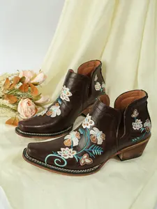 American Vintage Classic Embroidered Western Cowgirl Women's Short Boots, Fashion Pointed Toe Thick Heel V-Neck, Hand-Stitched Floral Chelsea Boots