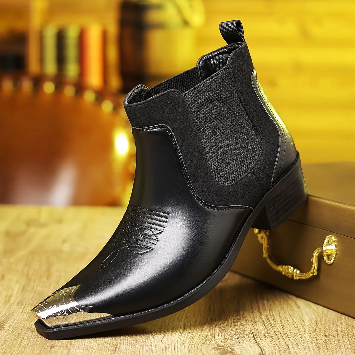 Men’s Western cowboy boots with a pointed iron toe; Chelsea boots; casual men’s boots; versatile men’s boots. Footwear boots for men