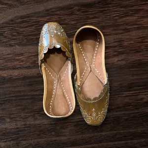 Traditional Handmade  Punjabi Jutti Womenswear Footwear Flat Flatform Walking Shoes