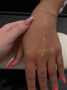 Elegant Finger Ring for Women, Perfect for Daily Wear, Concerts & Festivals, Stylish Accessory for Ladies, Elegant Bangle