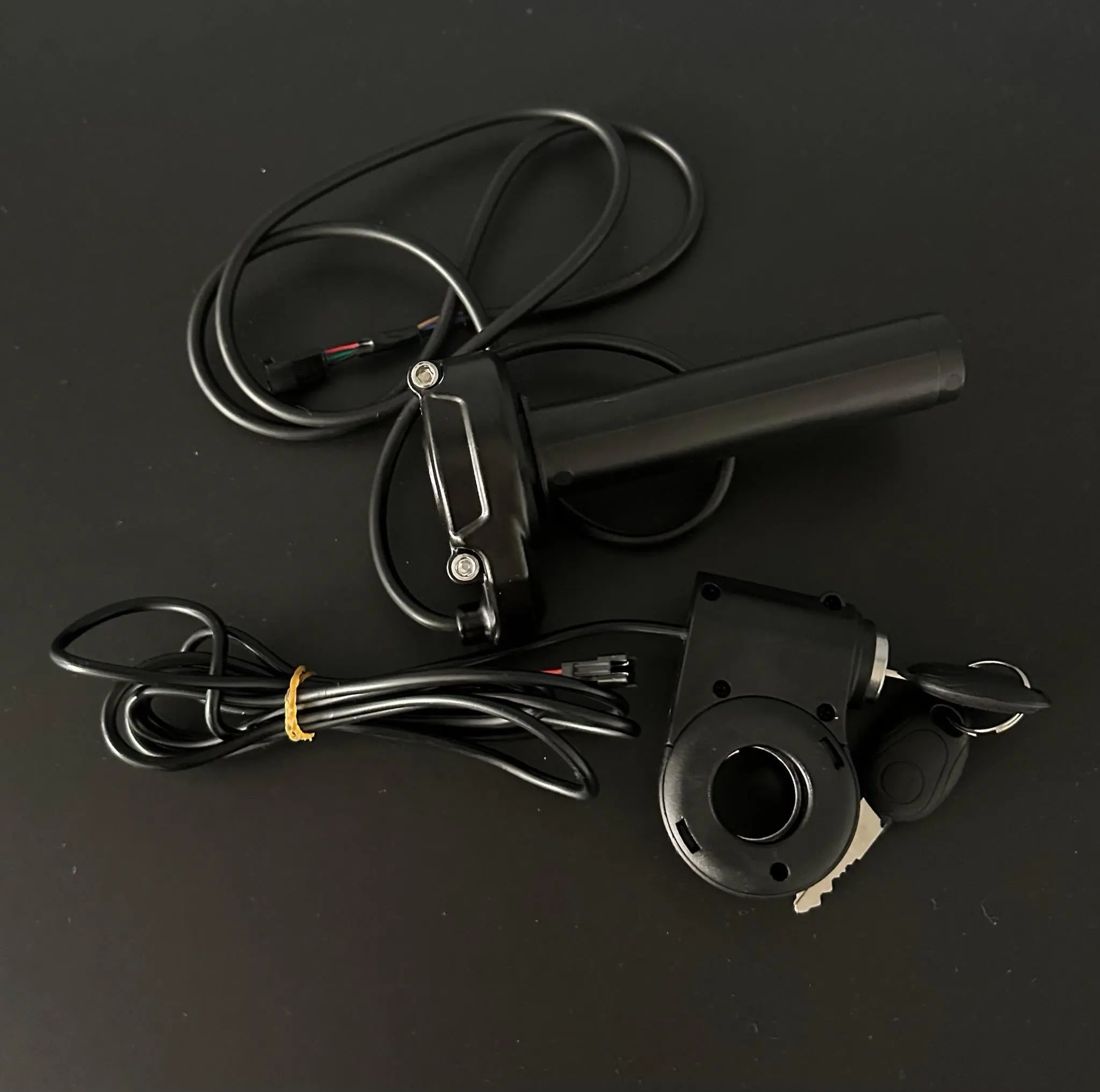 Surron Throttle + Key Lock Set – Ridstar Q20 Upgrade
