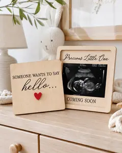 Personalized Wooden Pregnancy Announcement Surprise Gift Set - Ultrasound Photo Frame & Birth Announcement Board Kit