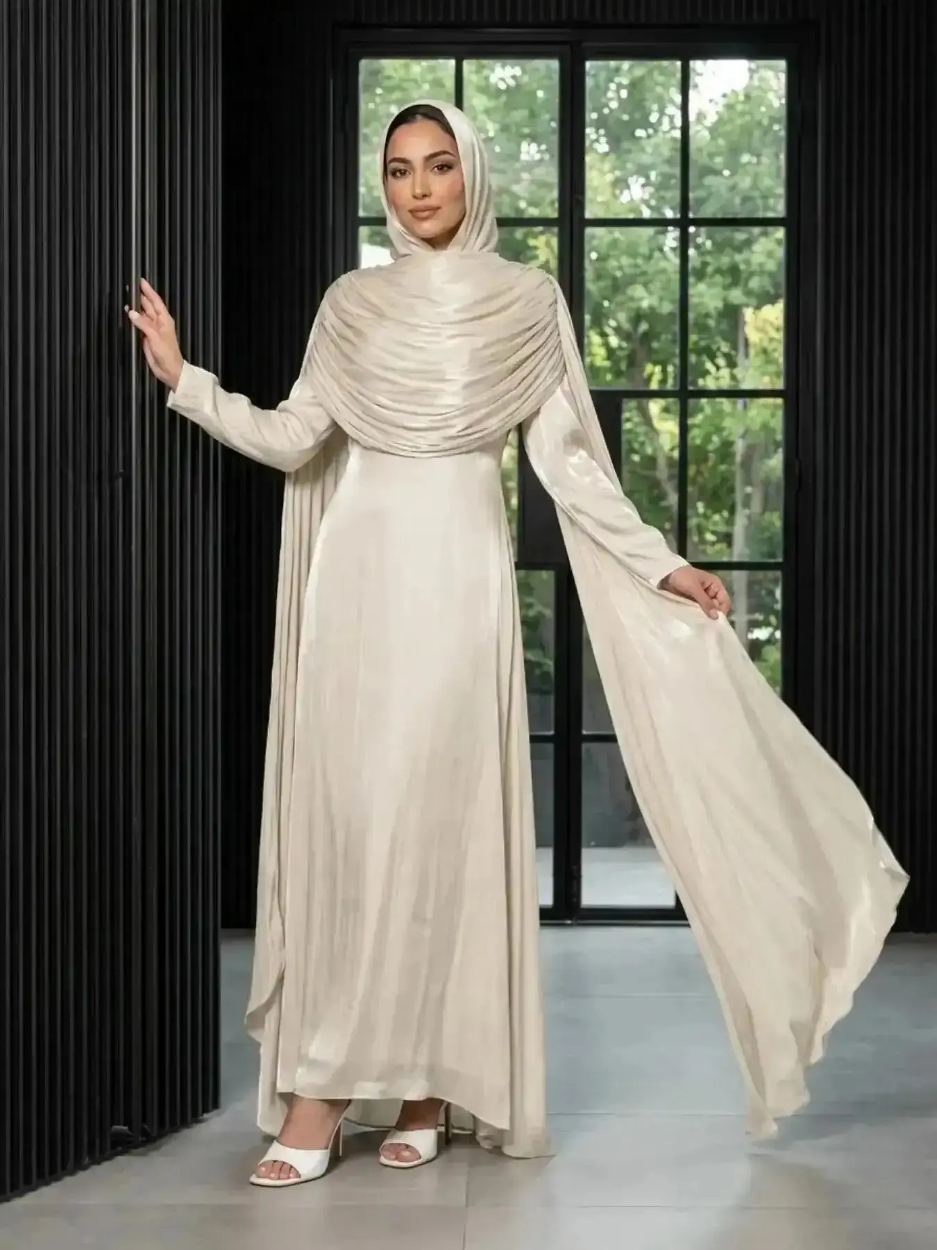 Elegant Pleated Cape Abaya Long Robe, Fashionable Light-Reflective Party Dress, Modest Style Dress, Muslim Evening Dress, Perfect for Gatherings and Ceremonies, Modest Gown for Muslim Women, Muslim Dresses