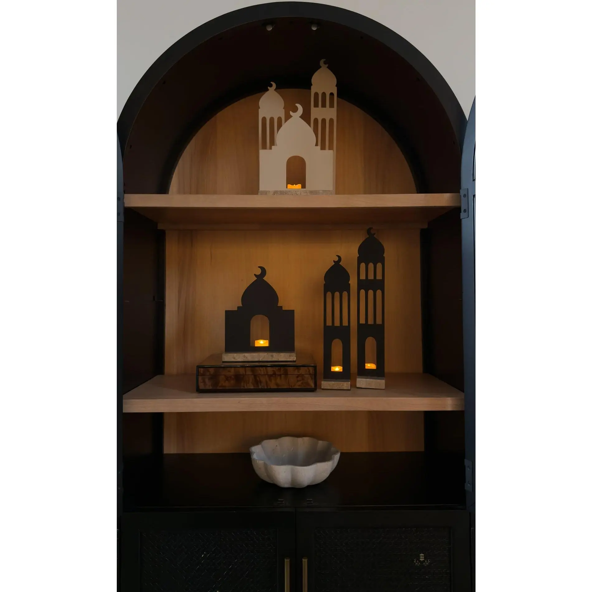 Masjid Skyline - Travertine & Metal Set for Ramadan Decor 17" × 3" Minarets 10.5" × 7.75" Masjid