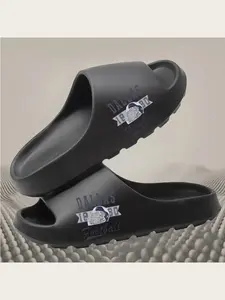 Dallas Football 1960 Vintage Helmet Design Men's Women's Sports Slippers Soft Comfortable Indoor Outdoor Casual Shoes for Fans Gift