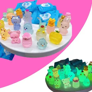 20/50/100 Pcs Glow-in-the-Dark Mini Resin Animal Ornaments,Cute Collectible Figurines, Lightweight Luminous Decor for Home Office Desk, Dollhouse Fairy Garden DIY Crafts & Birthday Gift