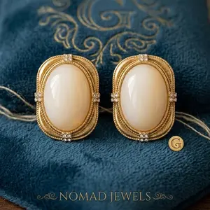 Unisex Classic Vintage Oval White Stone Stud Earrings - 80s Glam Gold-Tone Copper Alloy, Twisted Rope Texture, Metallic Details Nomad Jewels Style Costume Jewelry for Daily Use, Elegant Gift, Classic Vintage Earrings, Metallic Details Earrings