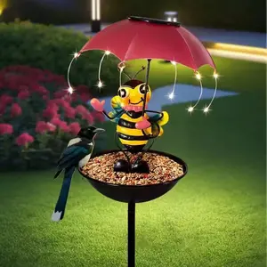 Single item: ironwork bee statue bird feeder, home decor collectible, courtyard decoration, solar LED light, with bird feeding function; a perfect choice for Independence Day, Father’s Day, Thanksgiving, and Christmas gifts; ideal for lawns, courtyards, a