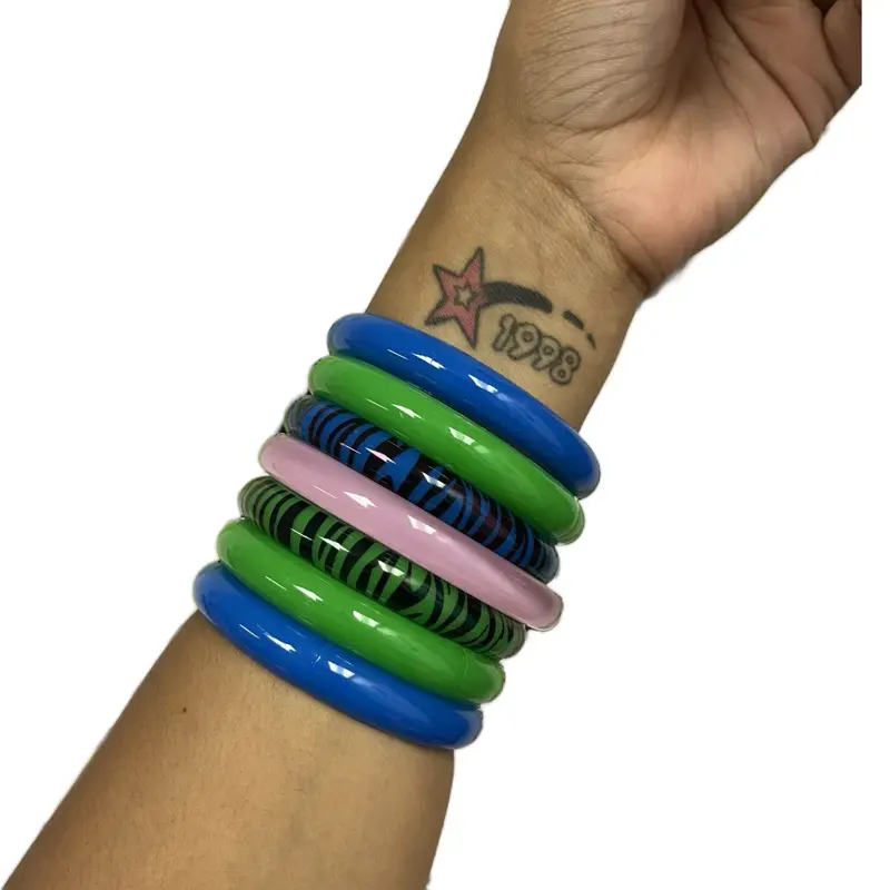 7 Piece 2000s Emo Scene Bracelet Set | Gyaru | Tumblr Mid 2000s trendy jewelry accessory Bracelet for Women gift