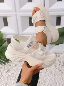 Women's Summer Thick Sole Sandals 2026 New Versatile Casual Velcro Height Increase 6-8cm Commuter Cool Slippers