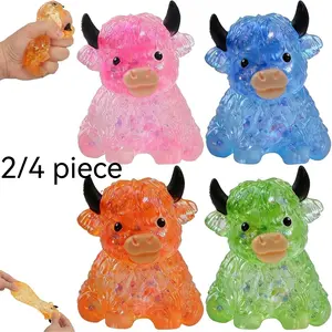 Highland Cow Soft Pressure Relief Toy, Cute Animal Sensory Fiddle, Sensory Squeeze, Squishy Sensory Fidgets, Relax and Focus, Pocket Size Gift, Ideal for Adults and Kids
