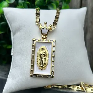 Gold plated chain with pendant 20” 3mm —-oro Laminado