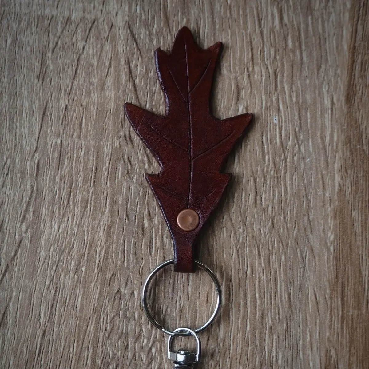 Oak Fall Leaf Keychain
