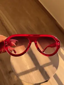 Women's Large Frame Sunglasses, Vintage Classic Decorative Style, Ideal Beach Vacation Accessory, Fashionable and Elegant, Trendy Beach Eyewear