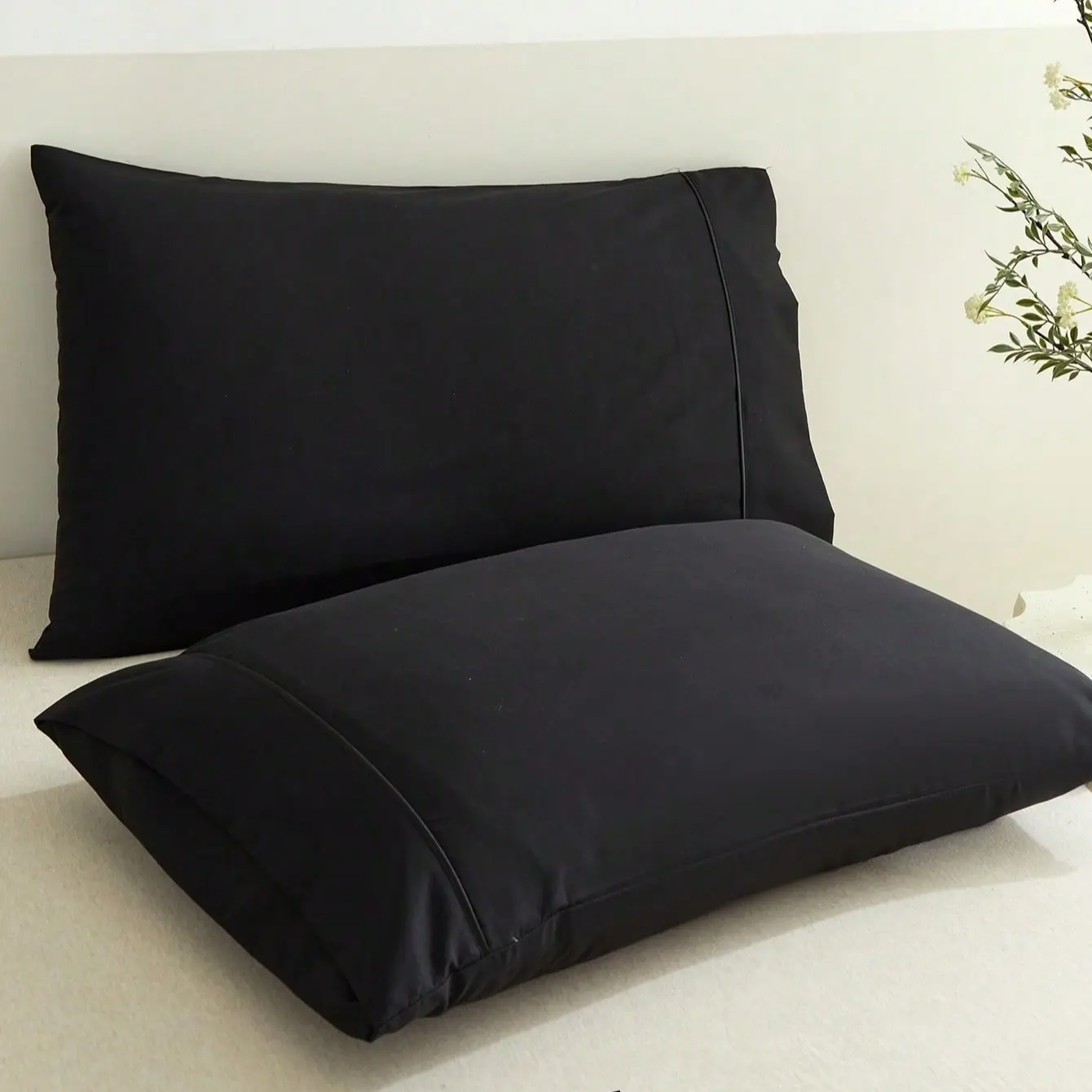 2pcs black Pillowcases, Plain Polyester Pillow Covers for All Seasons, Soft Comfy Bedding, Bed Linens, Soft, Cozy and Durable Bedding Accessories, Bedding Supplies