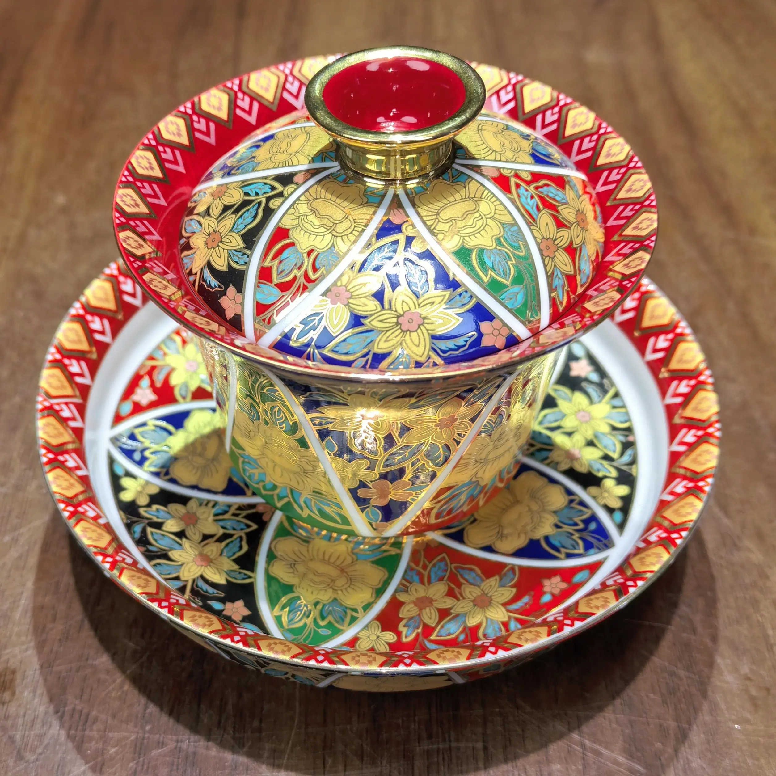 185 Vibrant Floral Gilded Artisan Gaiwan Tea Cup Set - Hand-Painted Porcelain Tea Cups and Saucers, Stylish