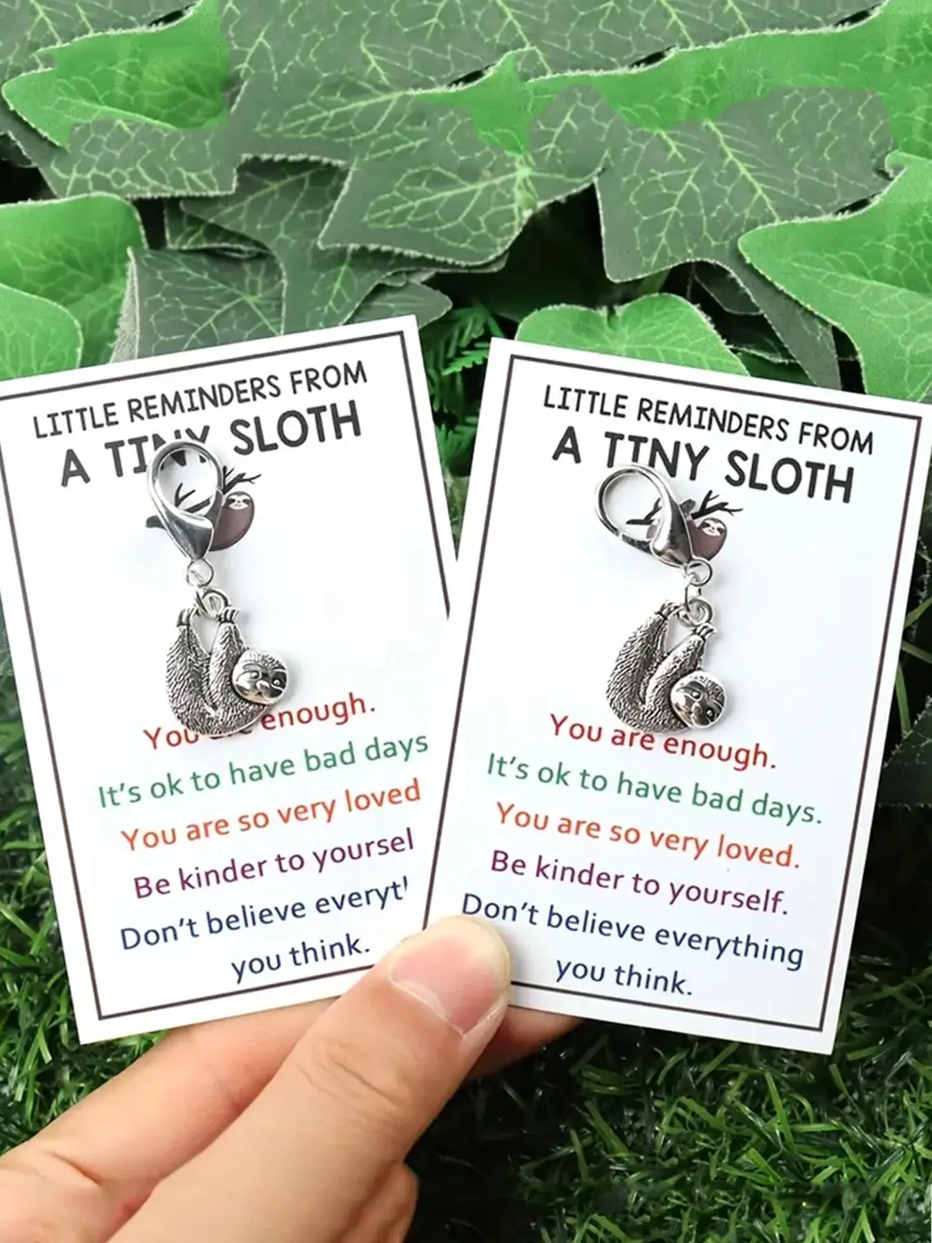 2pcs Cute Sloth Keychains, Cute Charms Keychain, Keychain Set, With Small Reminder Emotional Support Pocket Hug Card, Female Inspirational Positive Energy Gift, Suitable For Family, Friends, Colleagues, DIY Accessories