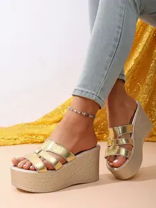 Summer New Women's Fashion Thick Sole Wedge Platform Waterproof Slipper, Simple One Strap Design, Anti-Slip, Easy Wear, Perfect for Parties