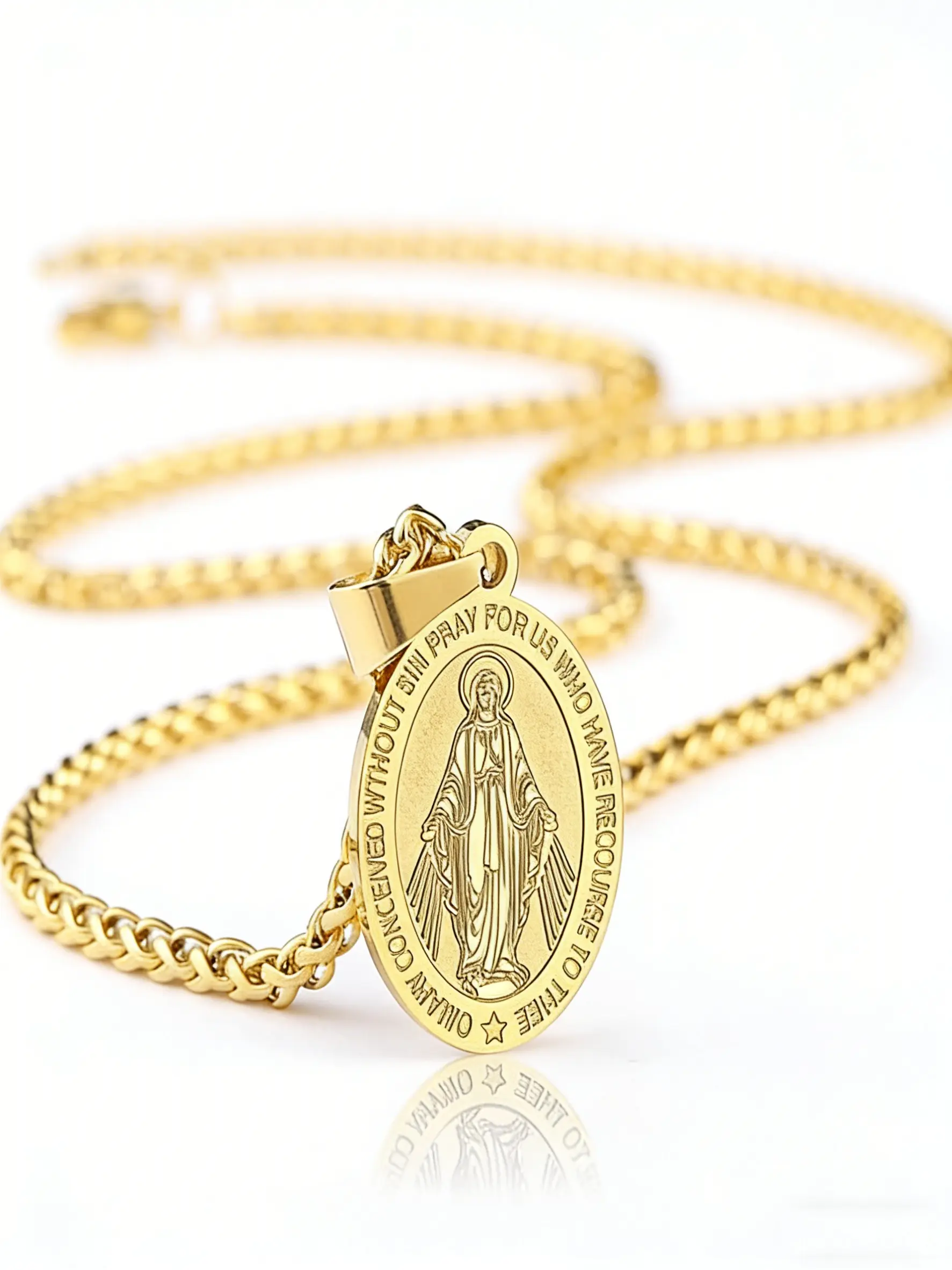 Oval St. Christopher/Michael/Joseph/Jude/Virgin Mary/Joseph/Francis/Patrick/Anthony/Benedict/Thomas Men'S And Women'S Necklace, Stainless Steel Cuban Link Chain Catholic Patron Saint Pendant