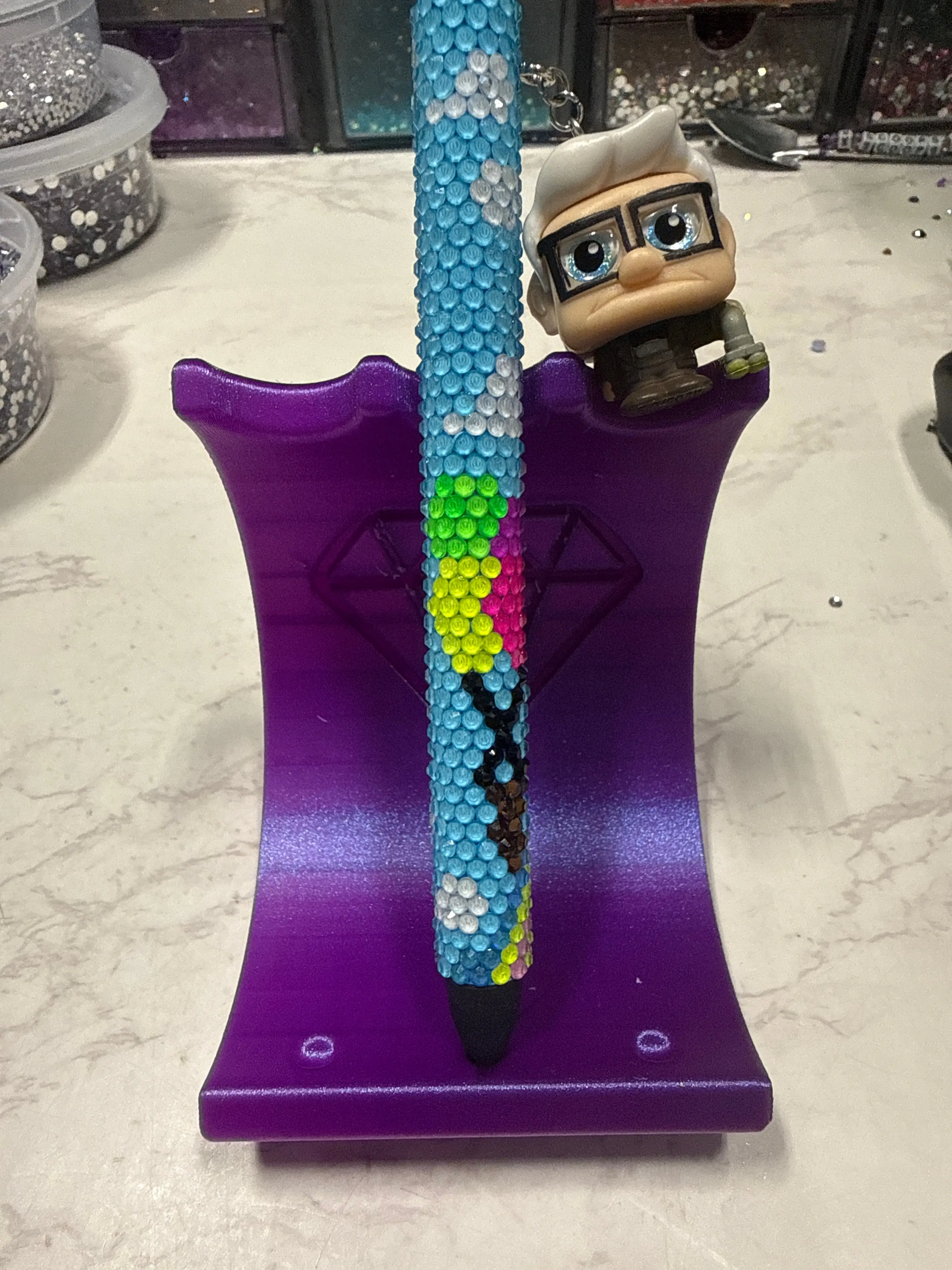 Pen display holder