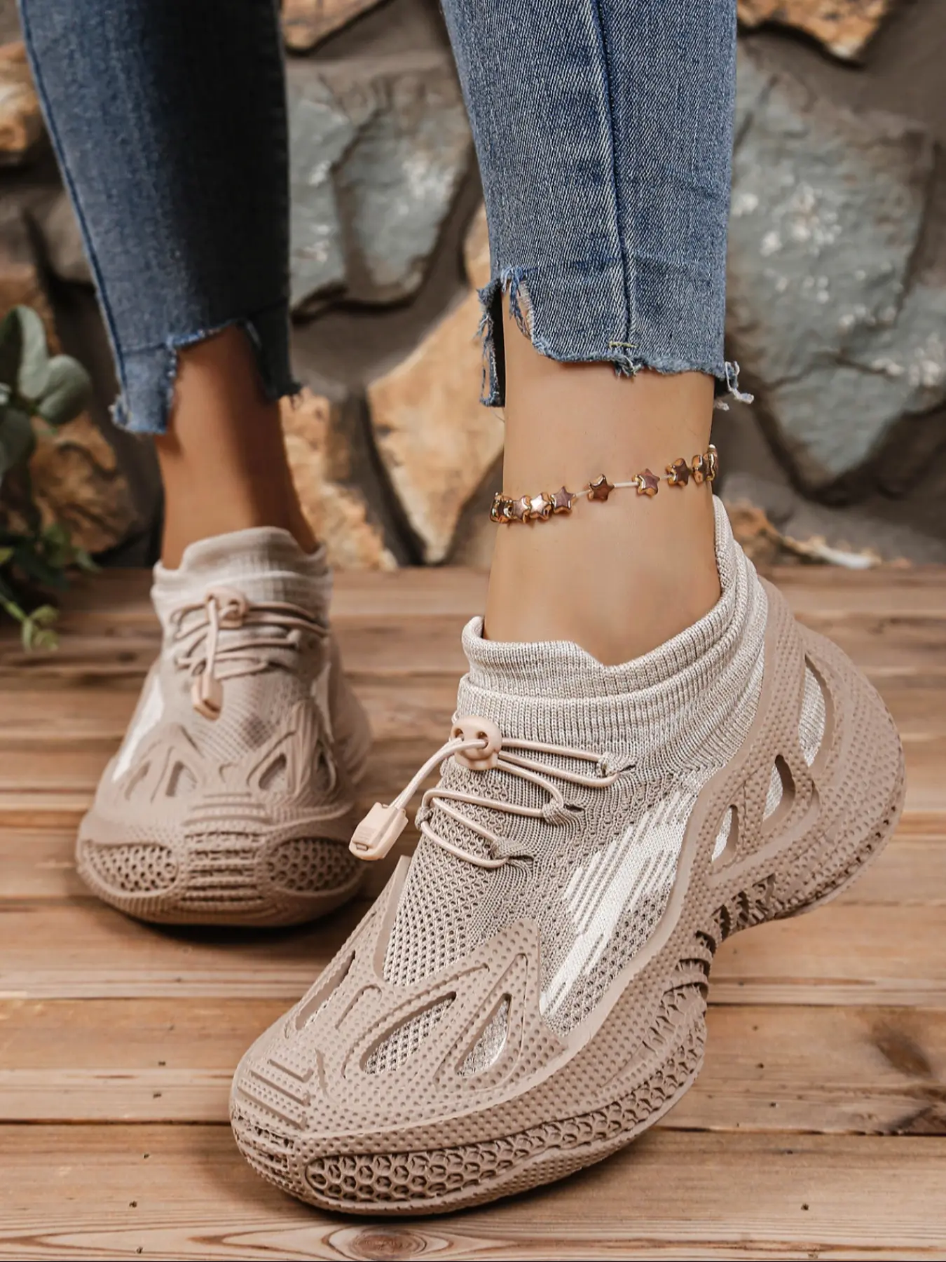 Women's casual sneakers, Casual Simplistic Sneakers, comfortable and breathable casual shoes suitable for daily leisure and commuting to work and school, a must-have for gifts, Lightweight casual sneakers, Casual Lifestyle Sneaker, Lace up sneakers