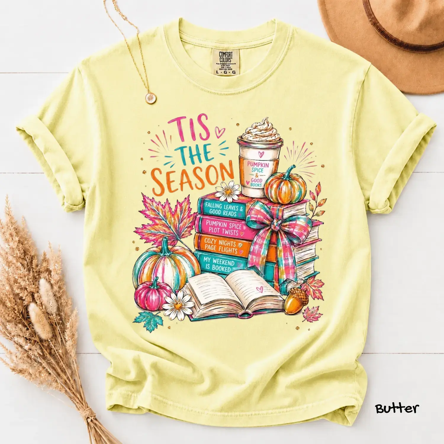 Comfort Colors Tis The Season Book Lover T Shirt, Cozy Reading Graphic Tee, Fall Bookish Shirt, Literary Autumn Outfit, Reader Gift Tee, Cute Bookworm Graphic Top