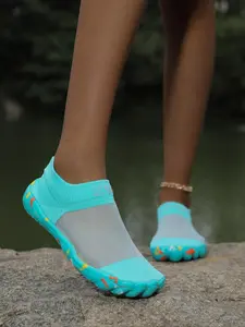 Women's Letter Print Slip on Water Shoes, Sporty Breathable Quick Drying Aqua Shoes, Outdoor Barefoot Shoes for Swimming, Fishing, Hiking, Lightweight Swim Shoes, Water Footwear