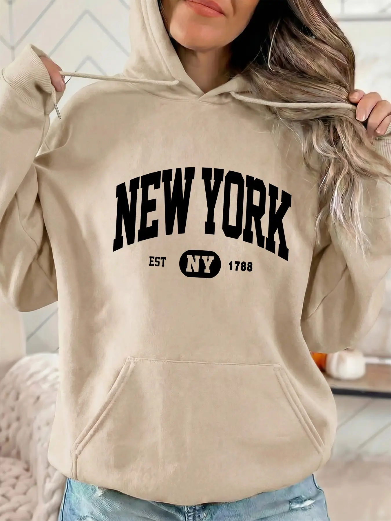 Women's Fashion Hooded Sweatshirt, New York Est Ny 1788 Letter Print, Long Sleeve Adjustable Drawstring Kangaroo Pocket, Fall & Winter Casual Sportswear