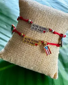 No me quiero ir de aquí- Adjustable Bracelet