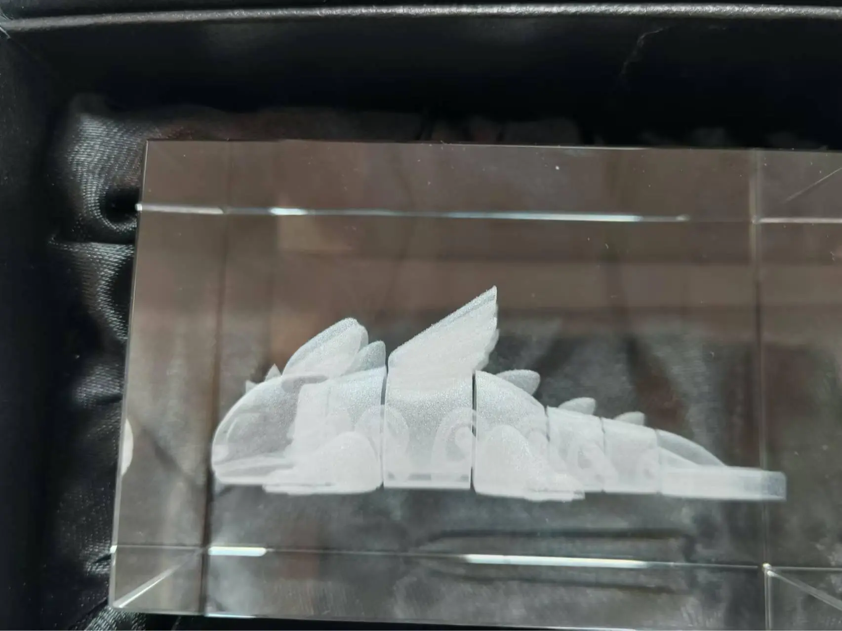 Personalized 2D/3D Laser Engraved Crystal Crystal Images 3D Crystal Photo Cube for Memorial Valentine's Day Gifts