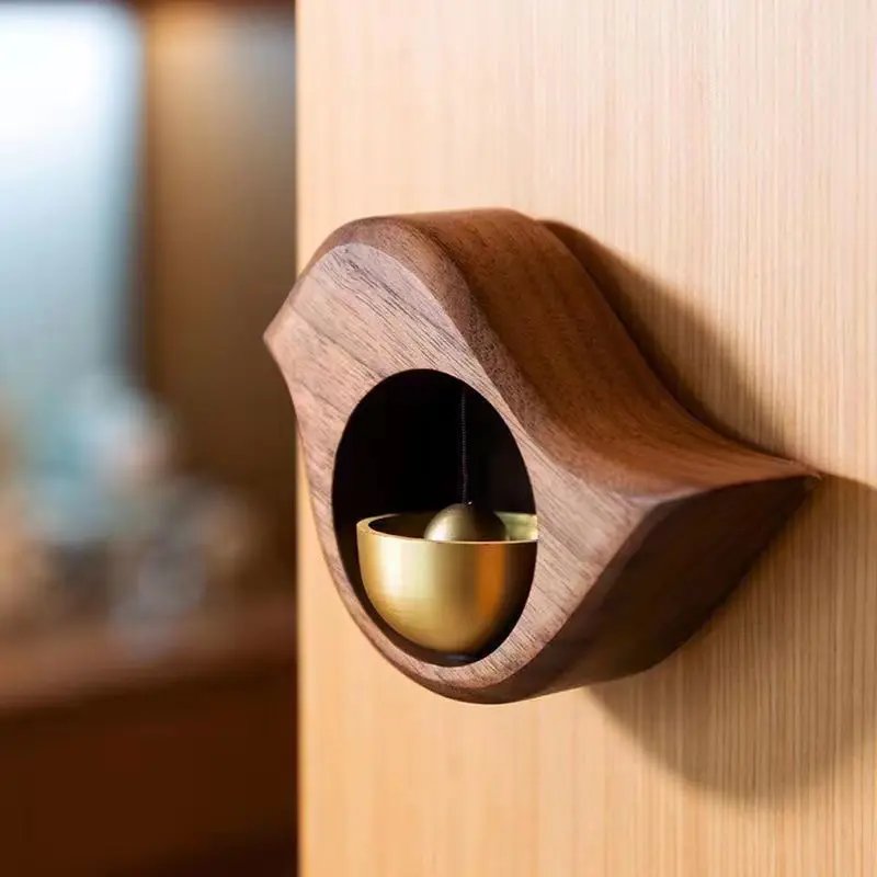 Charming wooden doorbell, wireless doorbell, entrance doorbell, decorative hanging door chime with cute cartoon design - classic style, no power required, perfect home decoration and reminder
