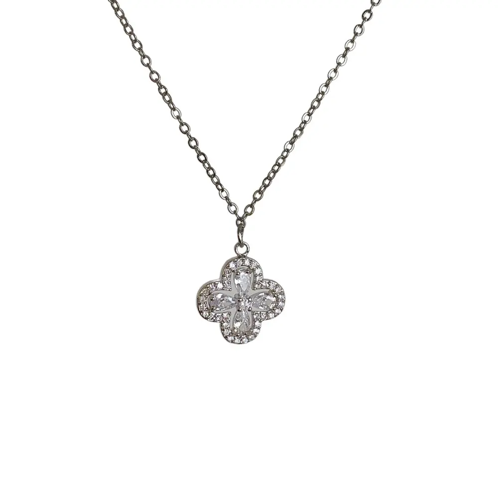 Elegant Silver Plated Chain Jewelry Necklaces for Women, Lucky Clover Shape Pendant with Zircon Gem, Holiday Gift, Choking Hazard Small Parts, Female