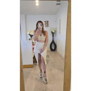 Set Manuela