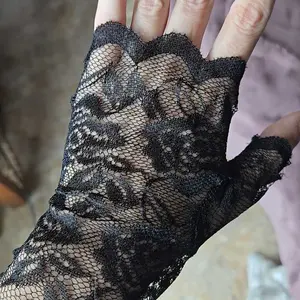 Valentine's Day Proposal Hollow out Floral Lace Textured Fingerless Gloves, Elegant Fashion Gloves for Wedding Party, Casual Elastic Bridal Gloves for Women, Exquisite Jewelry for Birthday Gifts