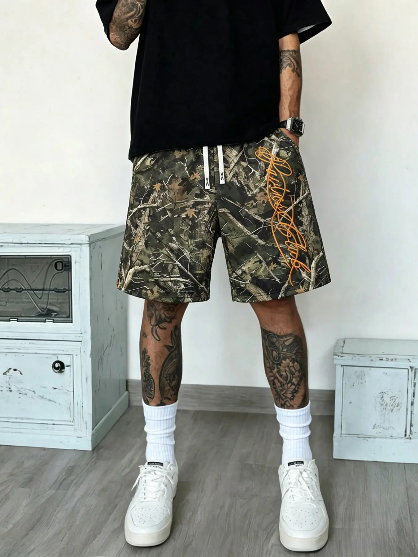 Men's Vintage Camo Embroidered Shorts, Realtree Style, Script, Five-Pocket Design, Loose Fit, Drawstring Waist, Streetwear, Fashion, Menswear