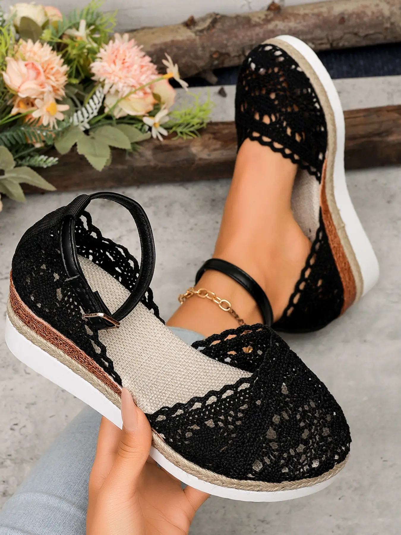 2026 Summer New Bohemia Style Lace Cut Out Thick Sole Sandals, Women's Round Toe Flatform Casual Shoes, Textile Upper PU Sole, Boho Sandals, Fashionable Casual Sandals